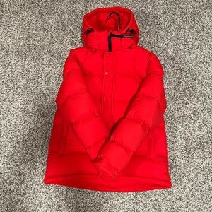 Aritzia, Super Puff Original Jacket, Size Medium, Red Puffer